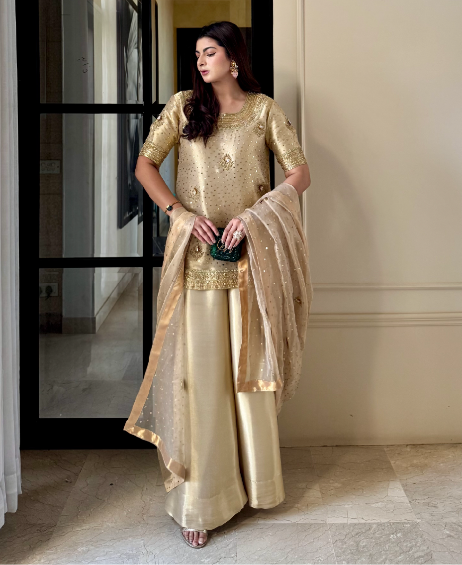gold colour formal outfit for wedding